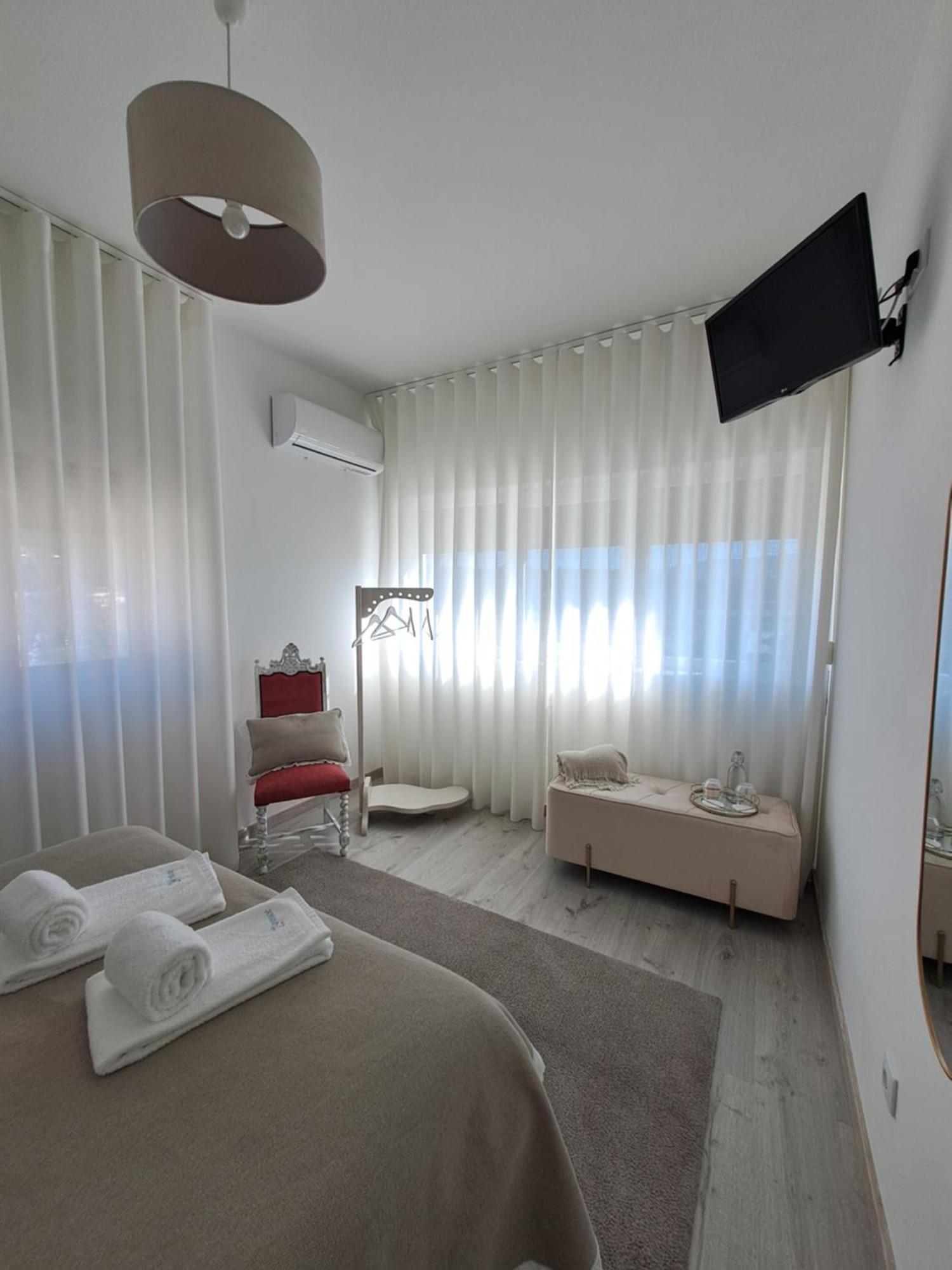 Aroucehostel 洛萨 外观 照片